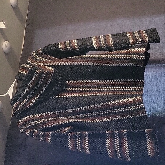 Baja sweater - Picture 2 of 2